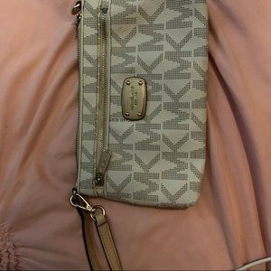 Michael Kors wristlet